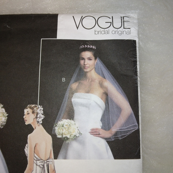 VOGUE V2803 Bridal Wedding Dress Size 6-8-10 - Picture 3 of 5